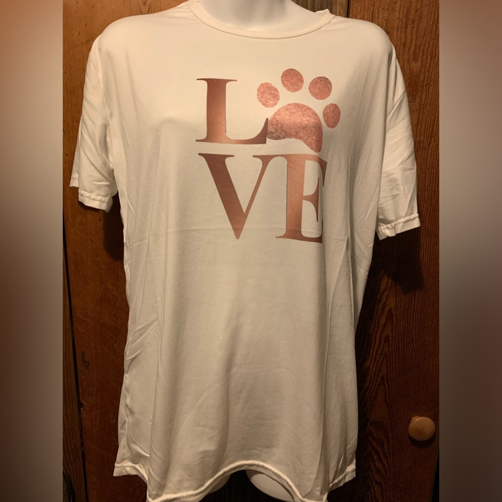 NWOT Puppy LOVE Tee
